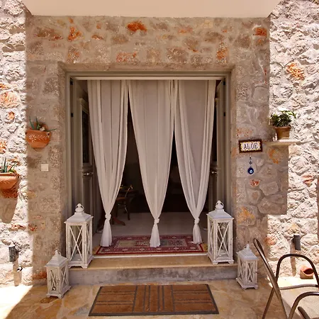 Aloe Luxury & Appartement Porto Cheli